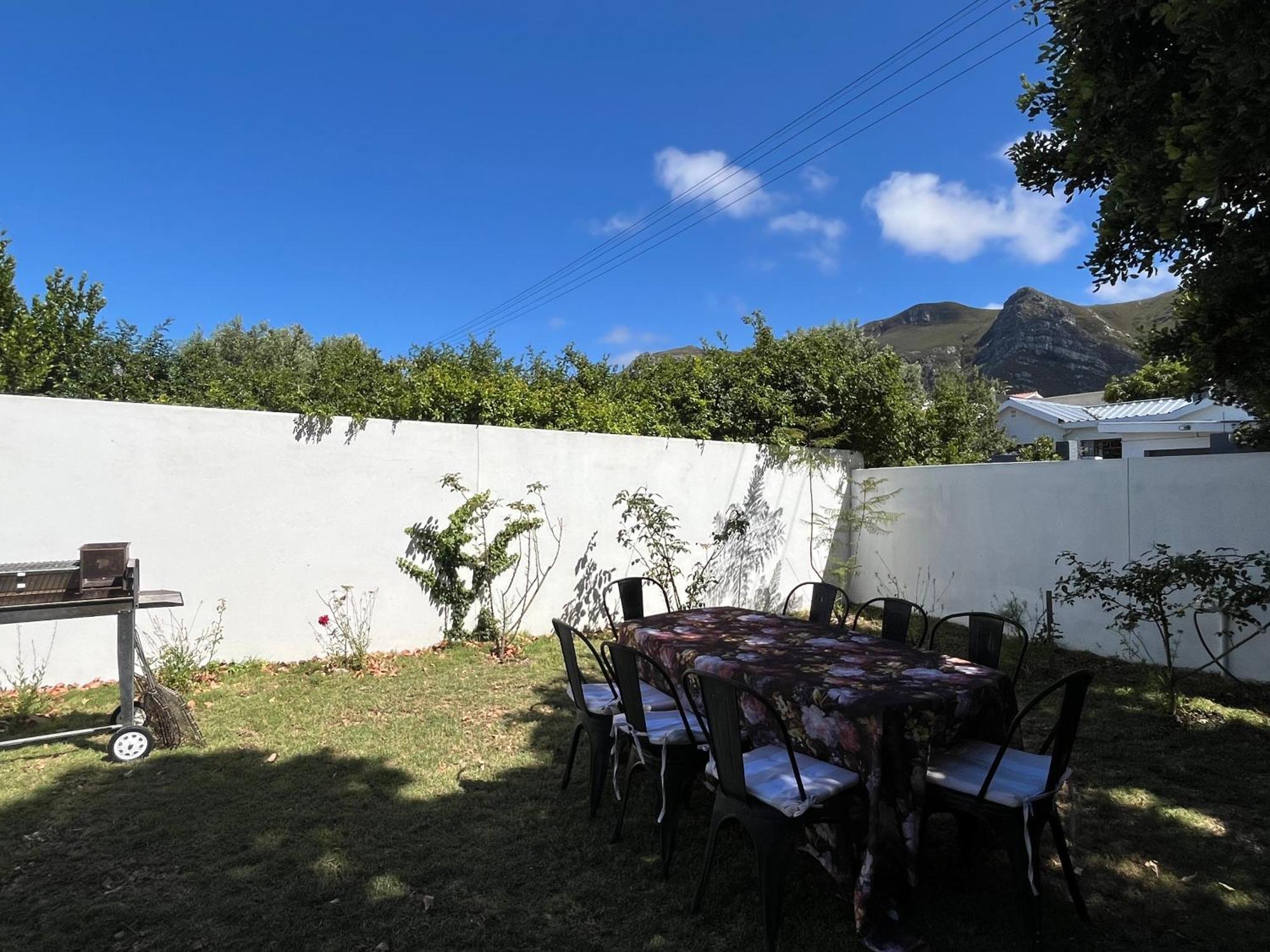 Villa Lala Panzi House - Grotto Beach, Voelklip à Hermanus Extérieur photo